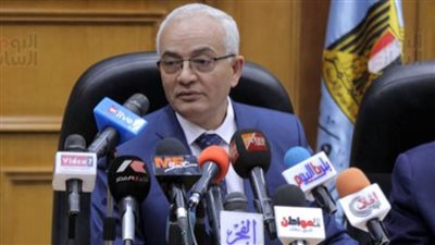 رضا حجازي: زيادة مصروفات المدارس لن تزيد عن 7 % ..واقتراح بجعل الثانوية العامة بنظام التابلت العام المقبل