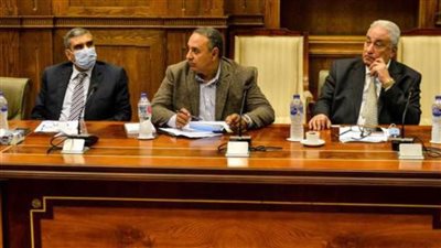 النائب أحمد أبو هشيمة ينضم لاجتماع لجنة لائحة الشيوخ الطارئ قبل جلسة الأحد...وأصحاب المقترحات يستعرضون مبرراتهم