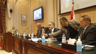 رئيس جهاز مدينة 6 أكتوبر من البرلمان: مواعيد فتح وغلق المحال العامة للتنظيم وترشيد الطاقة