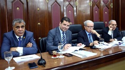 البرلمان يتسلم أول موازنة حكومية بنظام البرامج والأداء