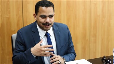 النائب أشرف رشاد خلال ندوة البرلمان تحيا مصر: لست صانع أمجاد مستقبل وطن.. ولكن تكوينة الحزب وقواعده الشعبية