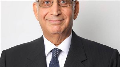 نائب بالشيوخ: رسائل الرئيس السيسى من باريس أظهرت شخصية مصر الحقيقة كحليف استراتيجي لا يمكن الاستغناء عنه