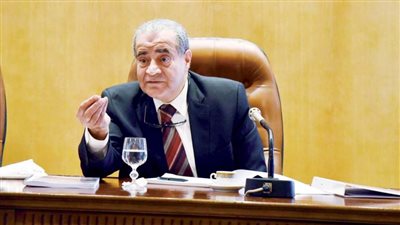 وزير التموين يعتذر عن انفعاله.. ويؤكد: أعدت للمواطن حقه 