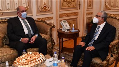 رئيس الجهاز المركزي للمحاسبات يهنئ المستشار الدكتور حنفي جبالي رئيس مجلس النواب 