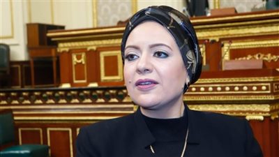 ريهام عبدالنبى تطالب 