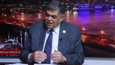 أشرف حاتم يفجر مفاجأة مدوية.. الماجستير هايتلغى.. وسلاسل الصيدليات تفتقر إلى التنظيم