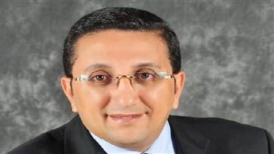 إيهاب رمزى: الرئيس السيسي يستشعر نبض الشارع.. وتأجيله تطبيق قانون الشهر العقارى أثلج قلوب المصريين