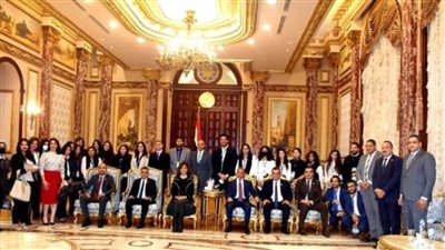 الشيوخ يستقبل نواب التنسيقية والدارسين فى الخارج لعرض تجربة تمكين الشباب