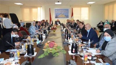 وفد برلماني يتفقد محطة توليد كهرباء السويس البخارية