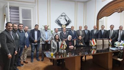 «مجهودات لا تتوقف» تنسيقية شباب الأحزاب تستكمل جلسات الحوار المجتمعي حول مشروع قانون العمل