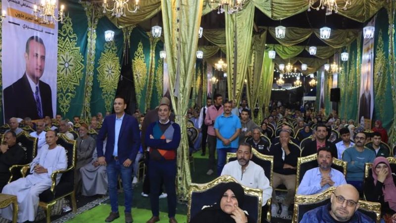 مؤتمرا جماهيريا حاشدا