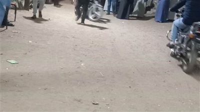 توافد الناخبين على لجنة مدرسة الدكتور سعيد عبد العال بفاقوس بالساعات الأخيرة قبل غلق باب التصويت