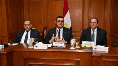 وزير الإسكان: وفرنا سكنا لائقا لأهالي العشوائيات ورفعنا كفاءة البنية الأساسية