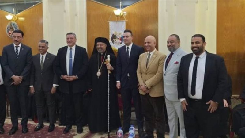 محمد رزق يشارك في