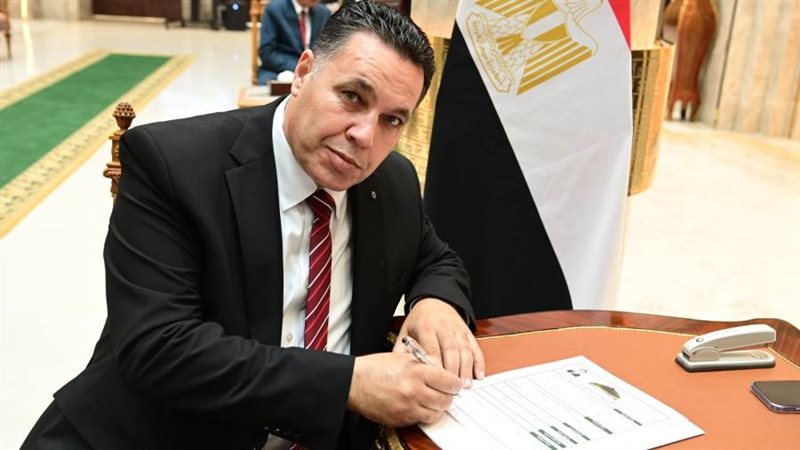 النائب عماد الغنيمي